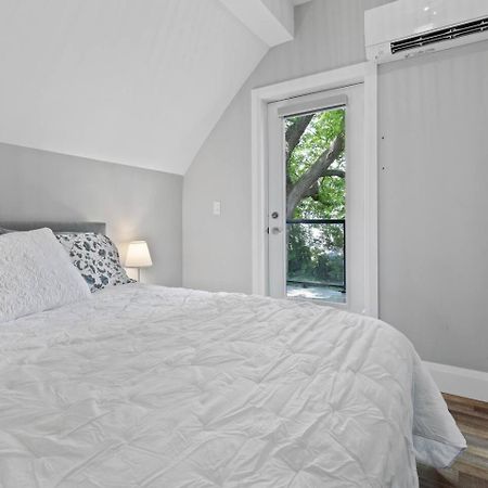 קיטצ'נר Entire 1 Bedroom Apartment Across From Google - Br5 מראה חיצוני תמונה
