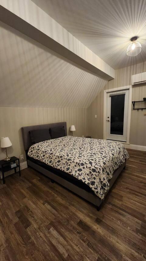 קיטצ'נר Entire 1 Bedroom Apartment Across From Google - Br5 מראה חיצוני תמונה