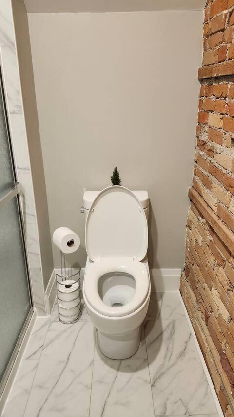קיטצ'נר Entire 1 Bedroom Apartment Across From Google - Br5 מראה חיצוני תמונה